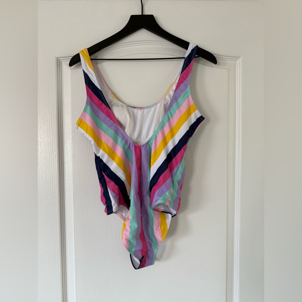 Red Dress Boutique - Retro Low-back Striped One-Piece Swimsuit - Size Medium - Picture 4 of 7